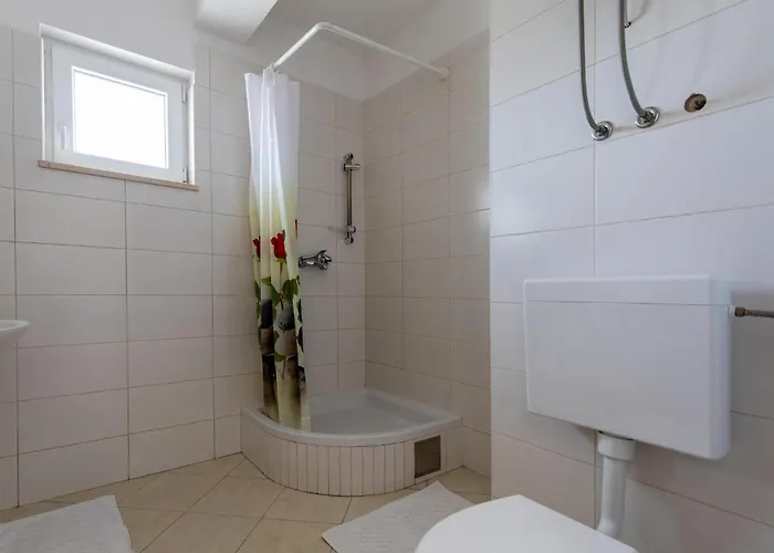 Appartement 2 Bedroom Awesome In Klek