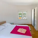 Beautiful In With House Sea View