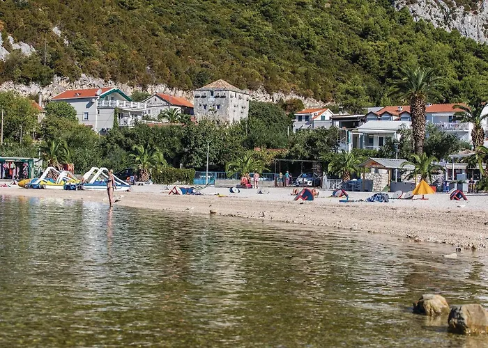 דירה 2 Bedroom Awesome In *